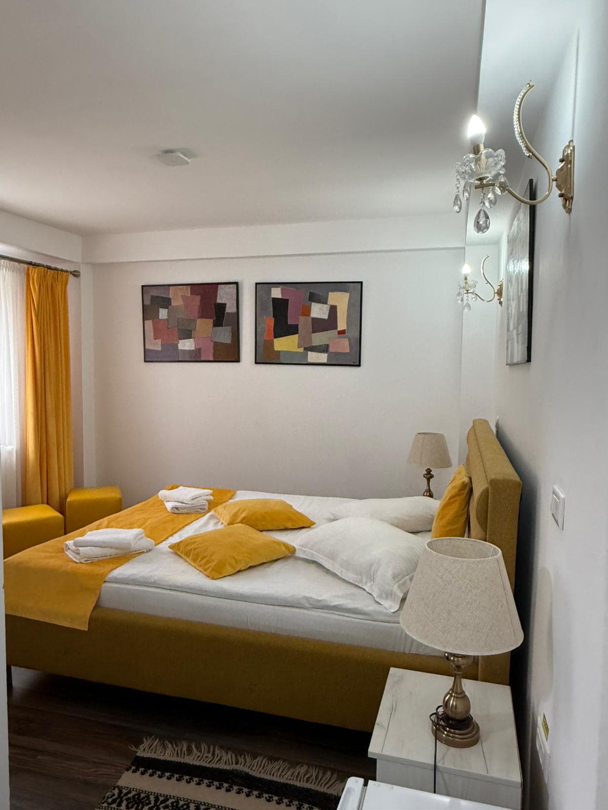 Camera 107